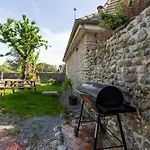 Holiday home Les Charmilles *